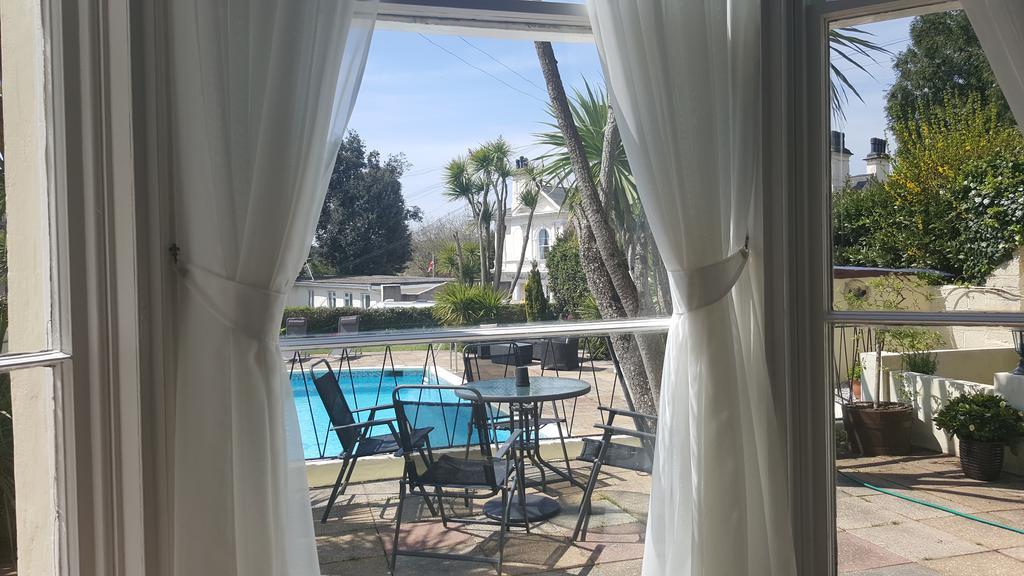 The Devon Court Hotel Torquay Bagian luar foto